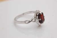 Pretty Dark Red Gemstone Ring Design Gender: Women