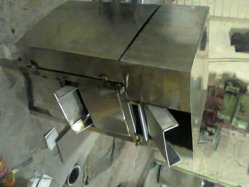 Automatic Chicken Cutting Machine