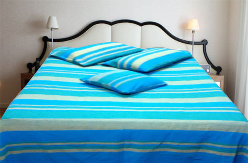 Stripe Printed Handloom Bed Cover