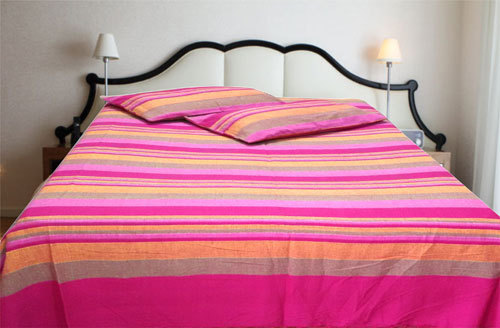 Dark Pink Bed Handloom Bed Cover