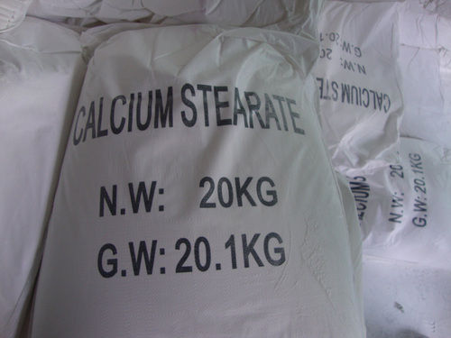  CALCIUM STEARATE