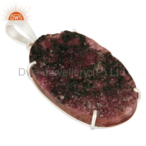 Cobalto Calcite Druzy Pendant Jewelry Gender: Women