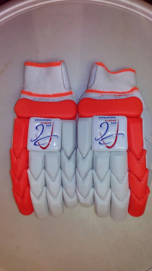 White Apg Cricket Batting Gloves (Extreme)