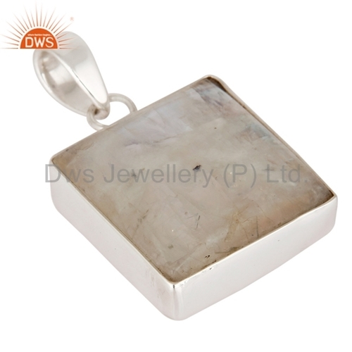 Silver Rainbow Moonstone Pendant Jewelry Gender: Women