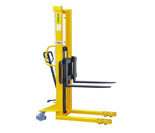 MANNUAL STACKER