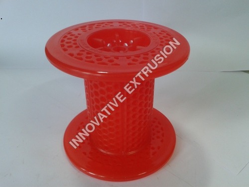 Red Plastic Twisting Roll