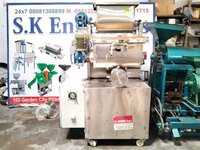 Macaroni And Pasta Extruder - Stainless Steel, 100 Kg/h Capacity | Automatic Operation, Low Noise, Eco-friendly