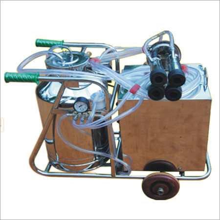 Single Cluster Electrical Milking Machine - Capacity: 100liter Ltr/hr