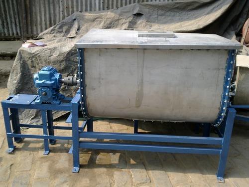 DETERGENT POWDER MIXER MACHINE URGENT SALE