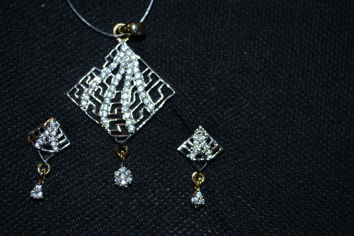 Pendant Earring Sets