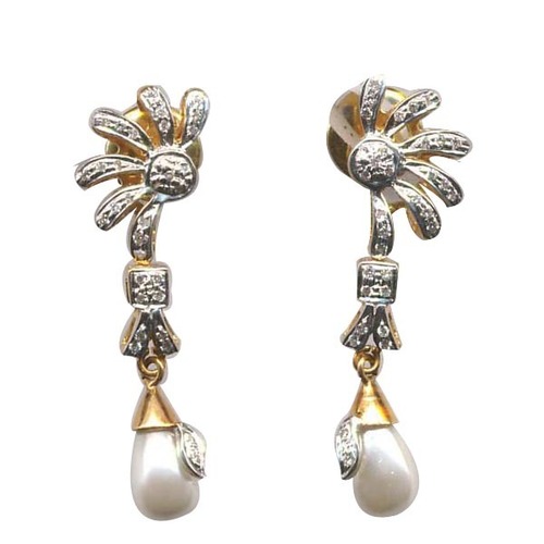 Diamond Earrings - Gold 20mm, Diamonds & Pearl, Elegant Design, Pave & Prong Setting, Luxury Appeal