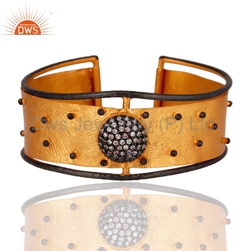 925 सिल्वर गोल्ड प्लेटेड व्हाइट जिरकॉन कफ ब्रेसलेट