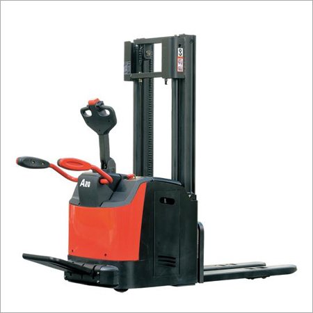 Range Pallet Stacker
