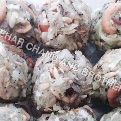 Pista Badam Ladoo