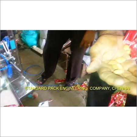 Double Head Cashunet Badam Pista Form Fill Sealing Machine