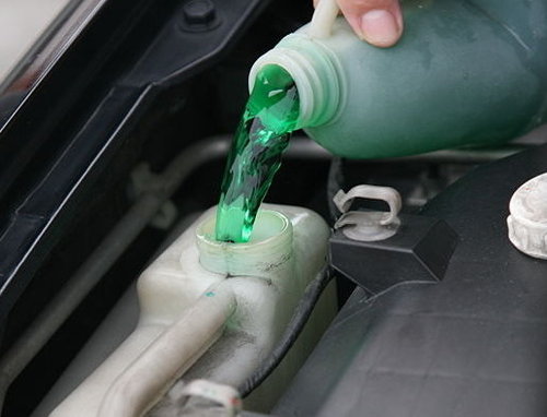 Rewa Coolant Water - Ethylene Glycol, 1 Gallon, Green | Cooling Efficiency, Corrosion Inhibitor, Engine Protection