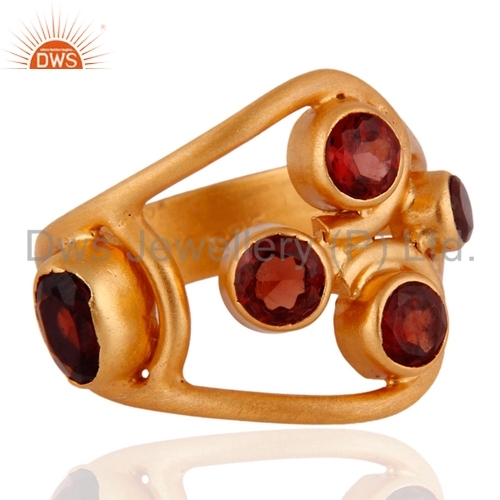 Sterling Silver - 925 Sterling Silver Gold Plated Garnet Ring, Ideal for Engagement and Anniversary Celebrations