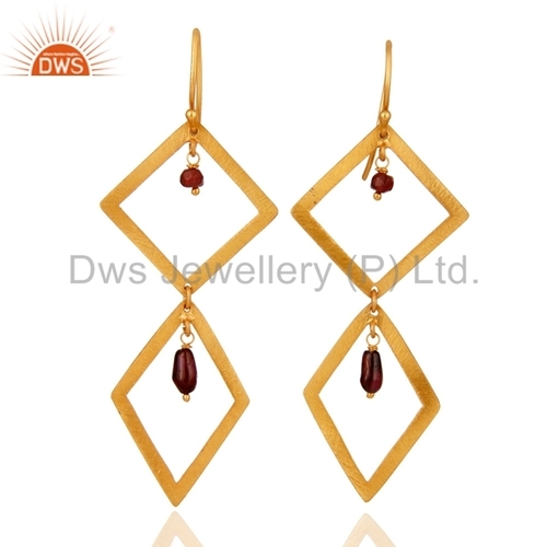 Garnet Gemstone Silver Gold Plated Earrings Gender: Women