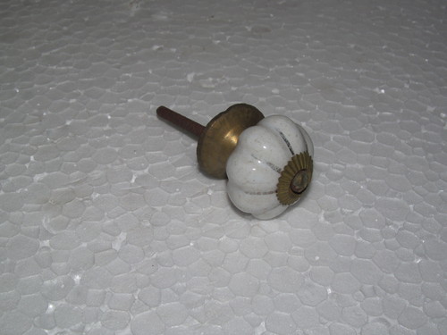 Glassware - Ceramic & Brass, 1x1x1 Inch, White & Gold | Elegant Design, Durable, Easy Installation, Versatile Knob