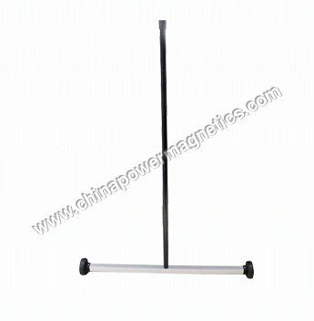 Mini Magnetic Floor Sweeper