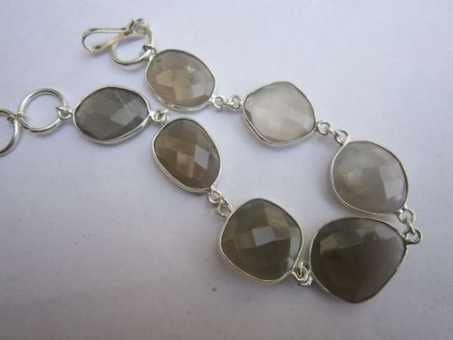 52Cts Gray Moonstone 7Pcs Connectors 8 Inch Ready To Wear Bracelet Weight: 5-20 Grams (G)