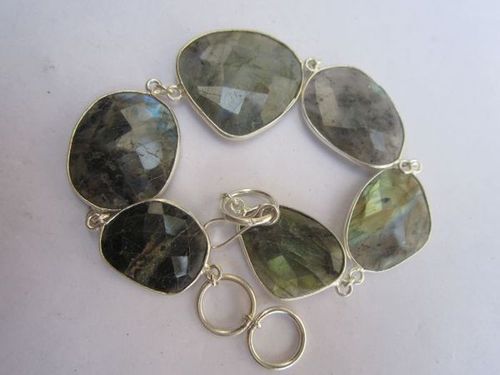 85 ctscts labaradorite  & black rutile 7pcs connectors 8 inch ready to wear bracelet 