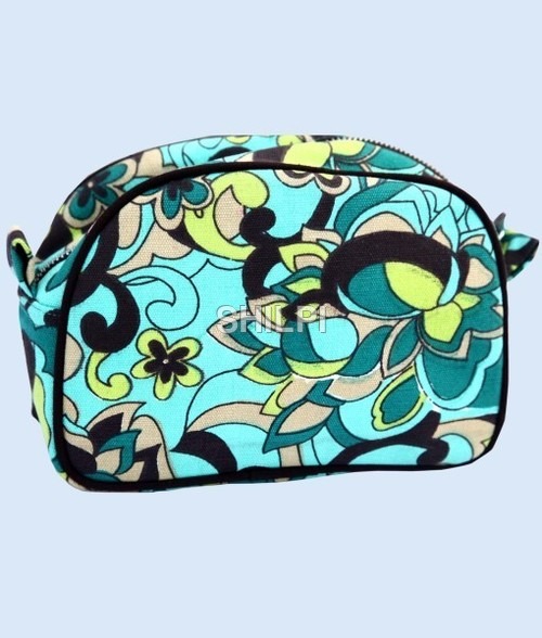 Light In Weight Sea Green Toilet Pouch On Canvas