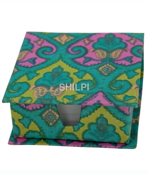 Light In Weight Green Printed Slip Box With 150 Handmade Paper Note Slips