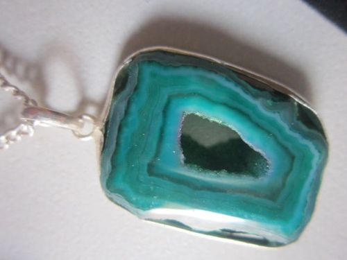 Green Chalcedony Druzy Pendant Set - Sterling Silver Chain, 42cts Weight, Elegant Green Hue