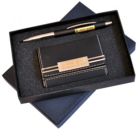 a  HDFC Banka   Pen & Card Holder Set