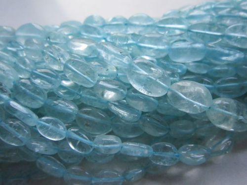 13 inch  aquamarine   plain oval beads one strand 8mm-10mm 