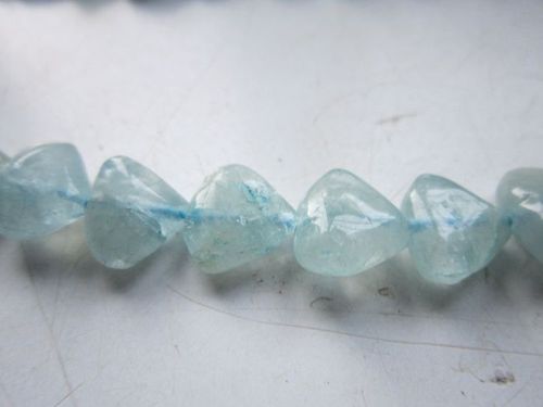 13 inch  aquamarine   plain heart beads one strand  