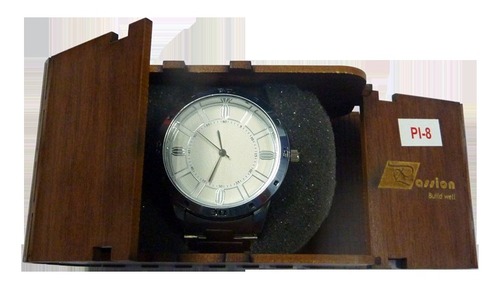 Wrist Watch With Wooden Box a  Passiona  a  