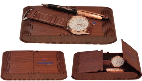 Wrist Watch + Pen With Wooden Box a Malaysiaa a