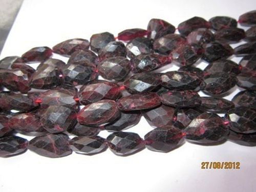 Oval Cut Garnet Gemstone Rondelle Beads