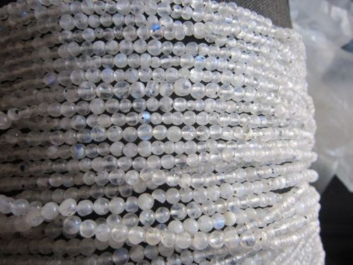 White 5x13 Inch Rainbow Moonstone Plain Round Shape Bead One Strand