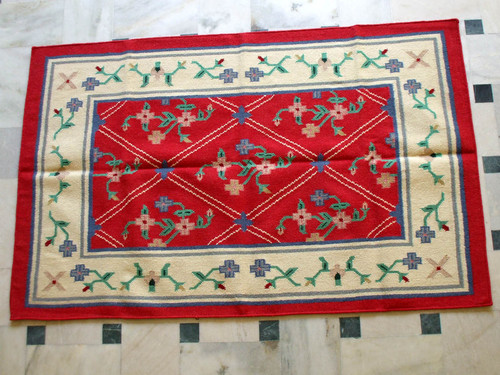 Pastel Color Traditional Cotton Woolen Rugs