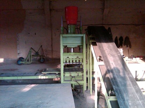 Auto Hydraulic Operated Fly Ash Brick's machine