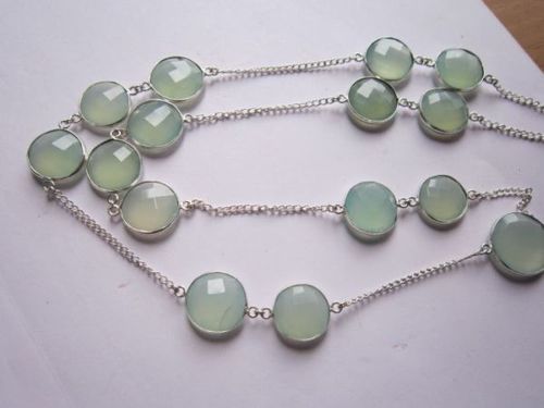 32 Inch Prehnite Chalcedony Bezel Connector 15 Pcs.16mm-19mm Chain Weight: 10-30 Grams (G)