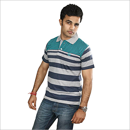 प्रिंटेड टी-शर्ट