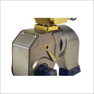 Hydraulic Torque Wrench - Steel Alloy, 12x10x8 Inches, 1 Inch Drive | 1000 ft-lbs Torque, 3000 psi Pressure, Precise Control