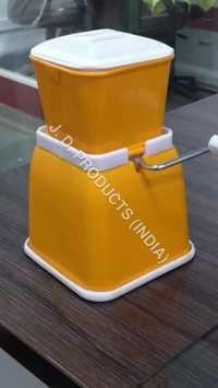 Yellow Plastic Chilly Cutter