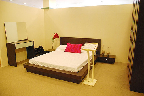 WOODEN BED