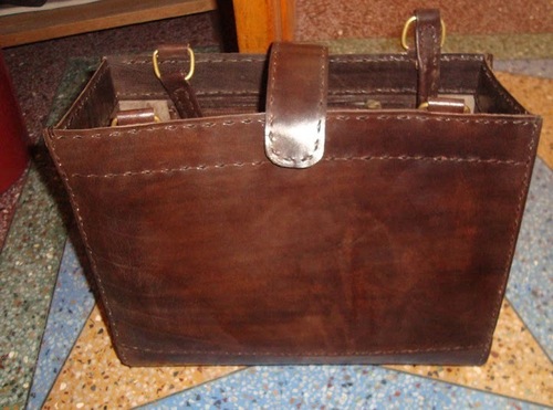 Plain Leather Messenger bag