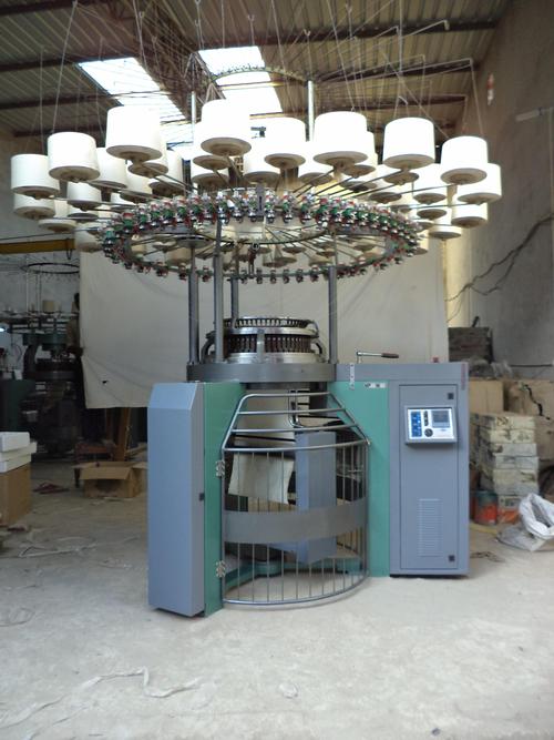 CIRCULAR KNITTING MACHINE SINGLE JERSEY