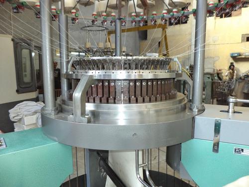 CIRCULAR KNITTING MACHINE SINGLE JERSEY
