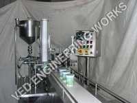 Semi-automatic Curd Filling Machine
