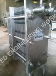 Sugar Syrup Chillers - Plate Heat Exchanger Capacity: 500-100000 Kg/Day
