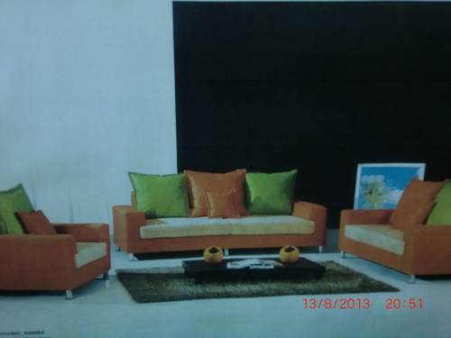 Recron Sofa Set