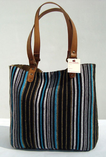 Green Zipper Woven Bag